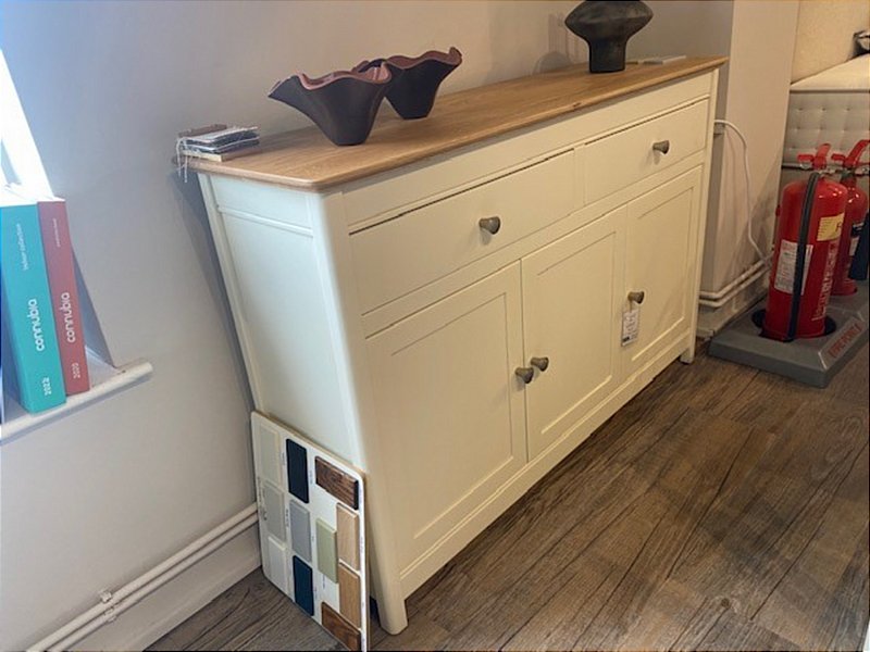 Anbercraft - Beaumont Painted 3 Door Sideboard